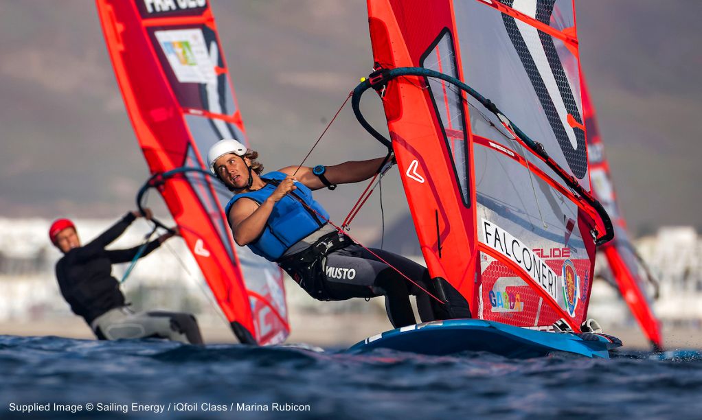 Lanzarote International iQFOiL Games – wyścigi Upwind Sprint zmieniają ranking