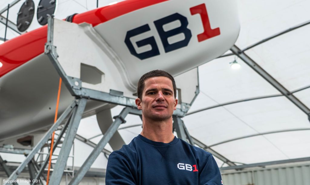 Andrea Tesei podpisuje kontrakt z brytyjskim Challengerem GB1 na AC38