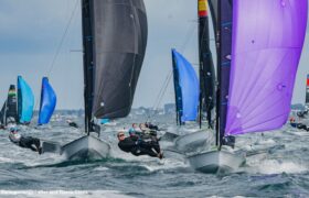 Światy Nacra 17, 49er i 49erFX – dzień 3 Pełne wyścigi