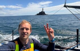 Wyścig 1000 mil – Sam Goodchild prowadzi po Fastnet Rock