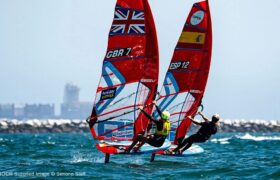 Regaty klas olimpijskich w Long Beach – Emma Wilson prowadzi iQFOiL na obiekcie olimpijskim