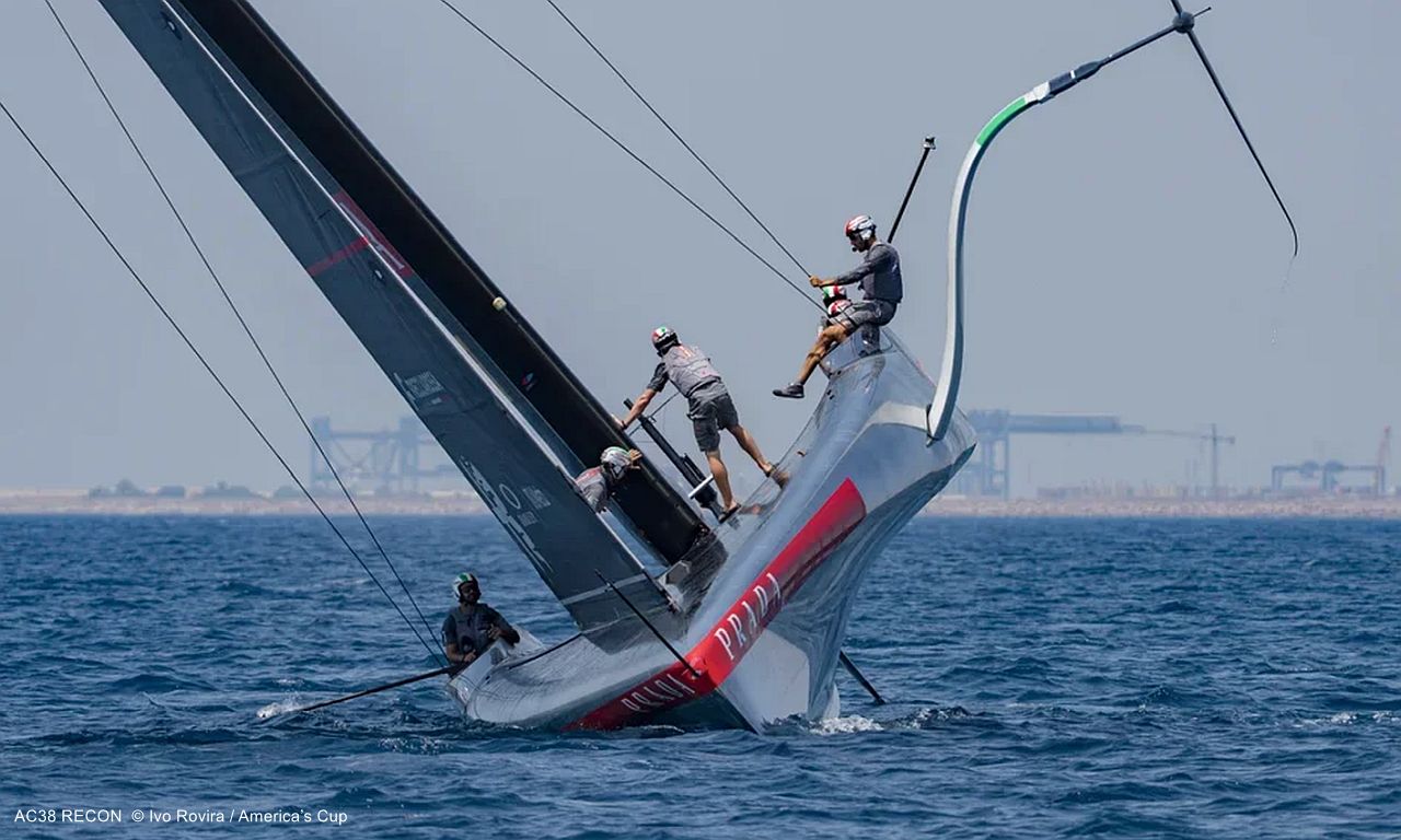 AC38 Recon Luna Rossa Near Capsize