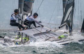 Regaty klas olimpijskich w San Pedro – dzień 4 dla 49er, 49erFX i Nacra 17