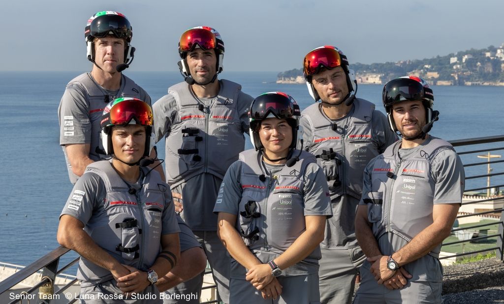 AC38 Luna Rossa AC40 Team 1