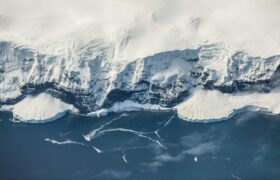 Silnik antarktycznej wody roztopowej dławi się, gdy kluczowa warstwa oceanu odwraca się