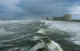 „Przemiana na naszych oczach”: ocean pochłaniający rekordowe ciepło